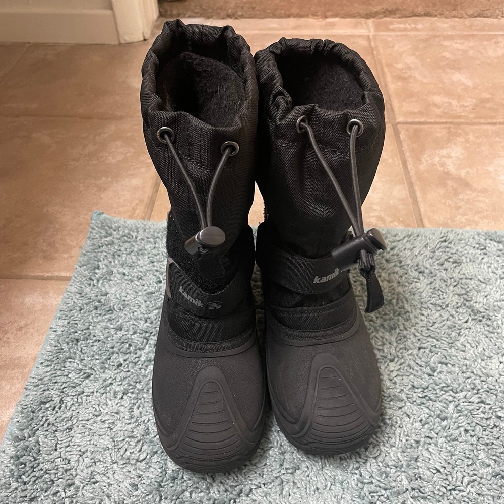 Kamik "Finley" kids snow boots size 1 youth